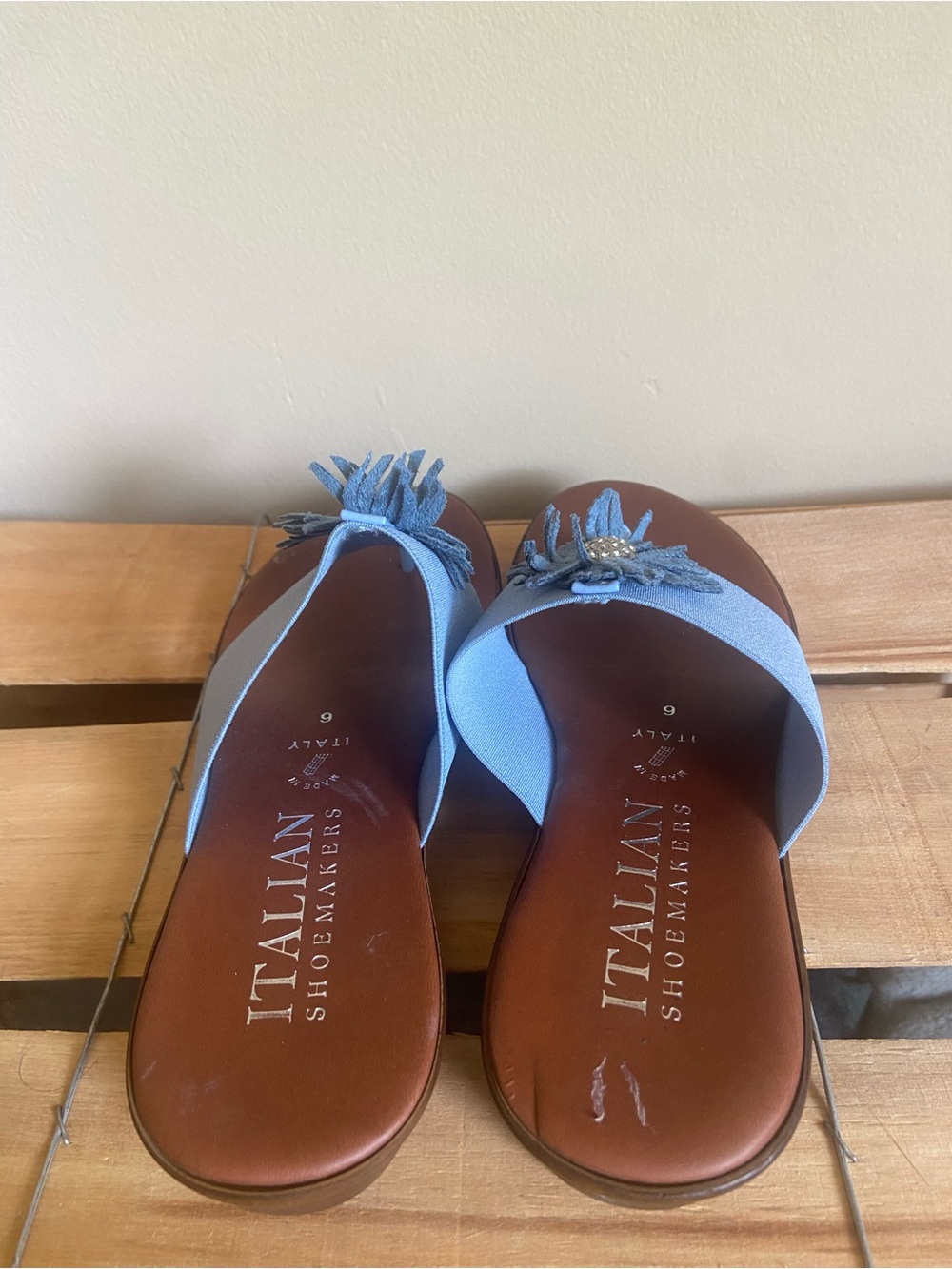 Italian Shoemakers Blue Floral Embellished Women's Slide Sandals - Picture 2 of 4